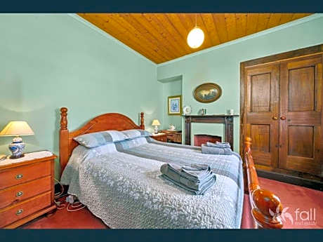 Family Suite for 2 Adults and 2 Children