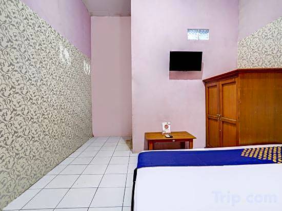 SPOT ON 90171 Pondok Kuning