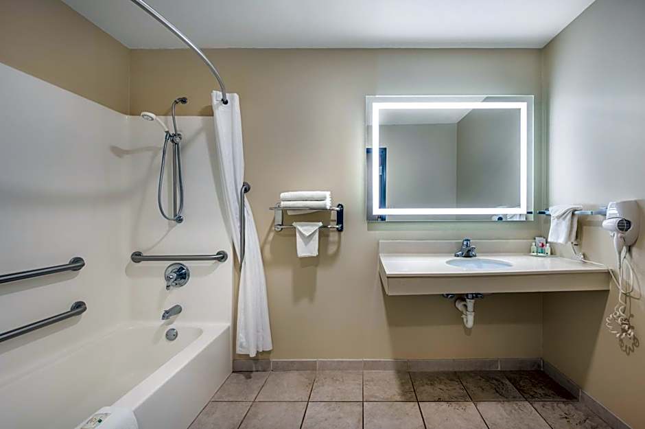 Quality Inn & Suites Rockport - Owensboro North