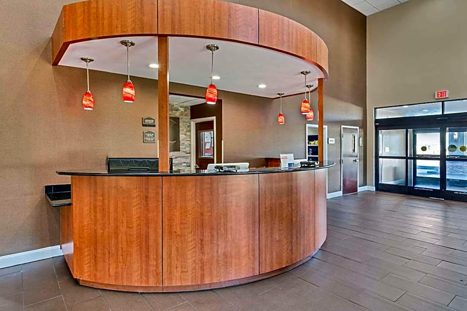 Comfort Suites Wilson - I - 95