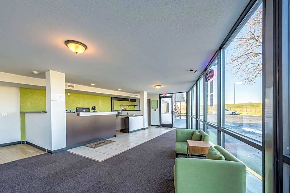 Studio 6-Indianapolis, IN