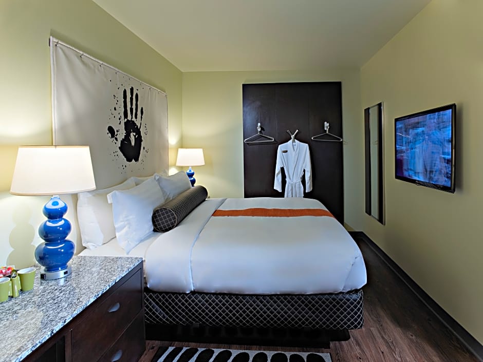ACME Hotel Company Chicago