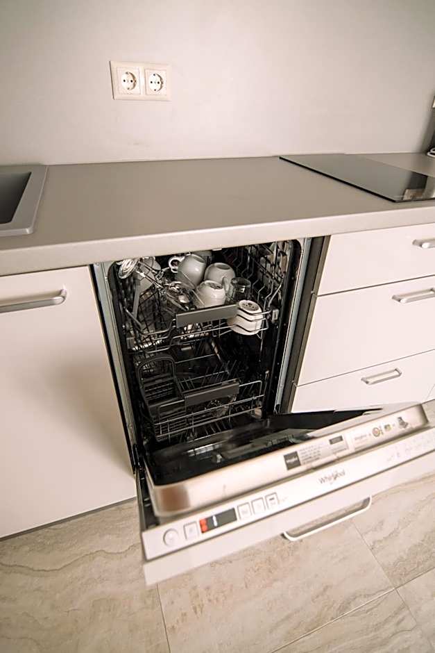 Merepargi ApartHotel & Cafe