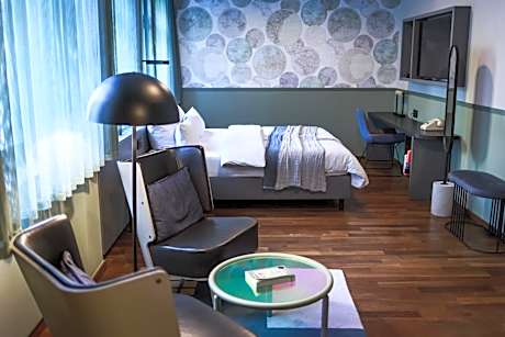 Suite with Garden View