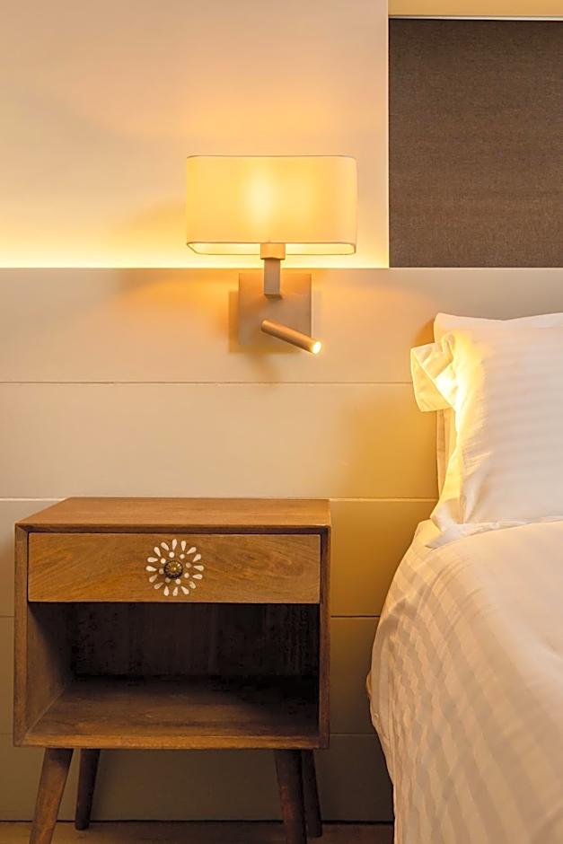 The Roost on Rock Road