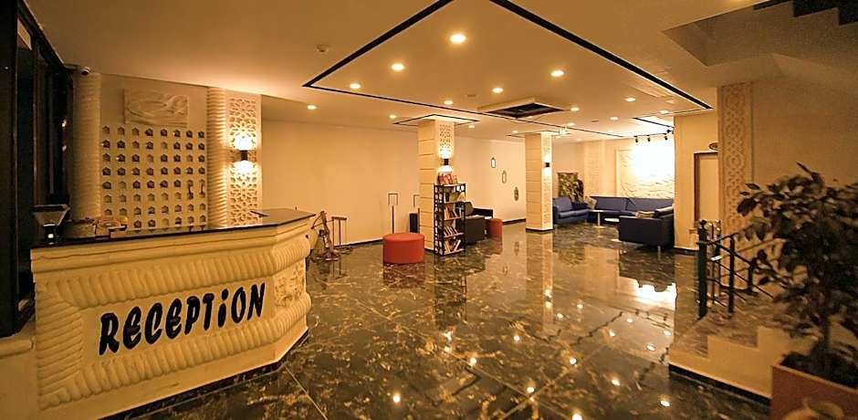 MİDYAT LADİNOS OTEL