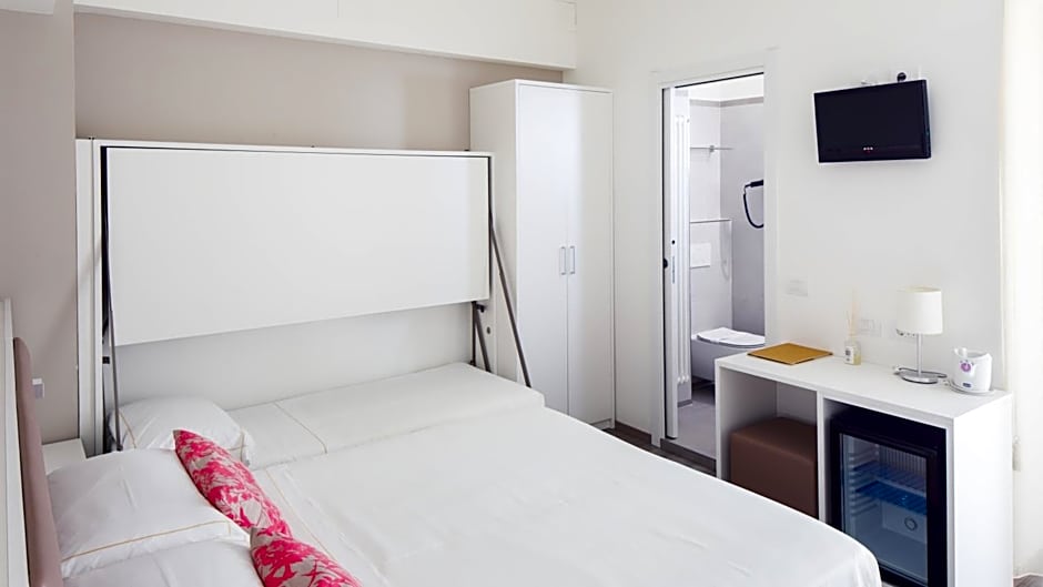 UNA HOTELS Imperial Beach Hotel