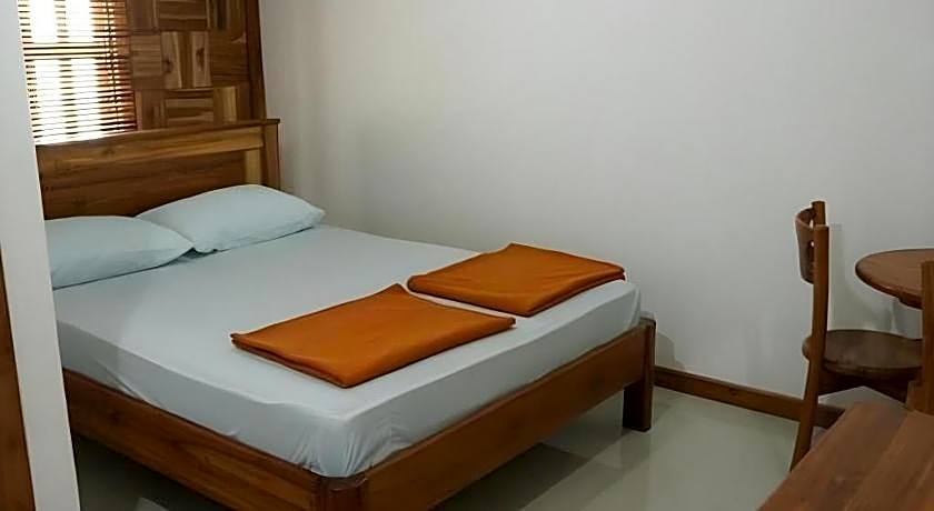 Thongphaphum Place