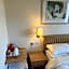 Oakwood Bed and Breakfast Heathrow