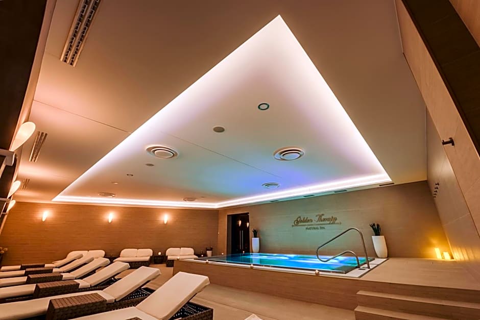 Villa Plaza Boutique Hotel & Spa