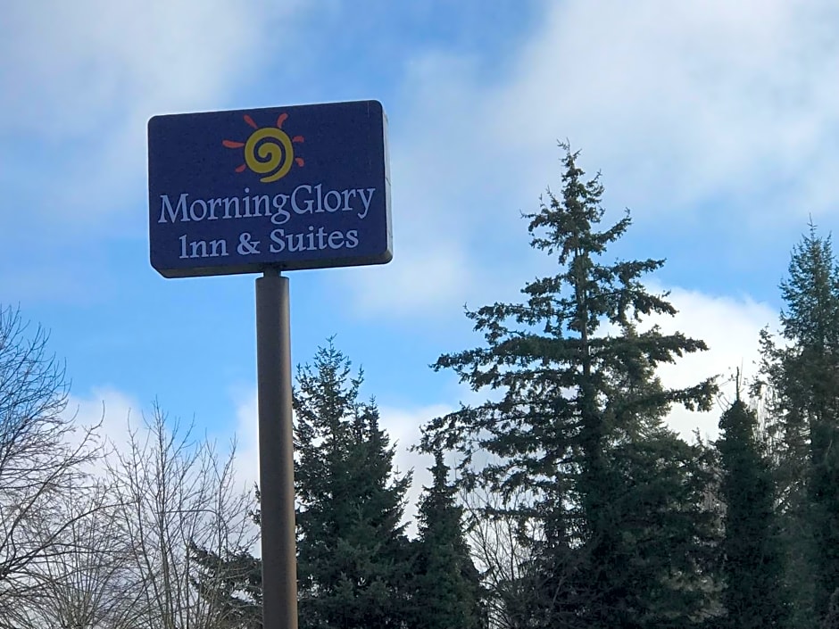 MorningGlory Inn & Suites