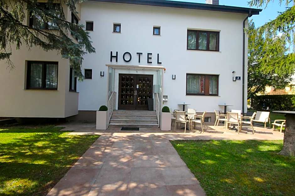 Hotel Altmann