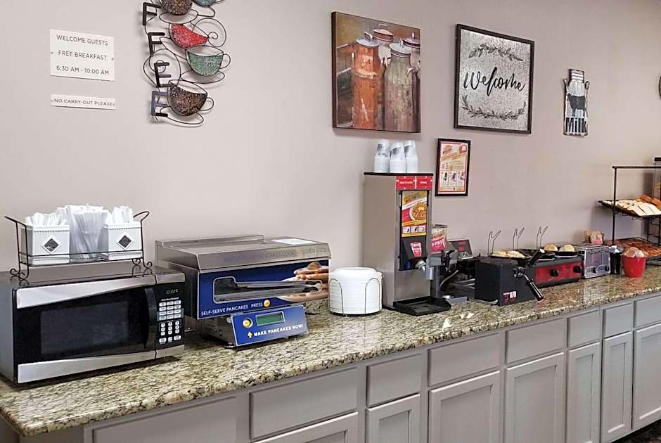 Ramada by Wyndham & Suites Warner Robins