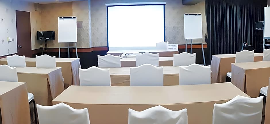 D-haus Ladprao Residence