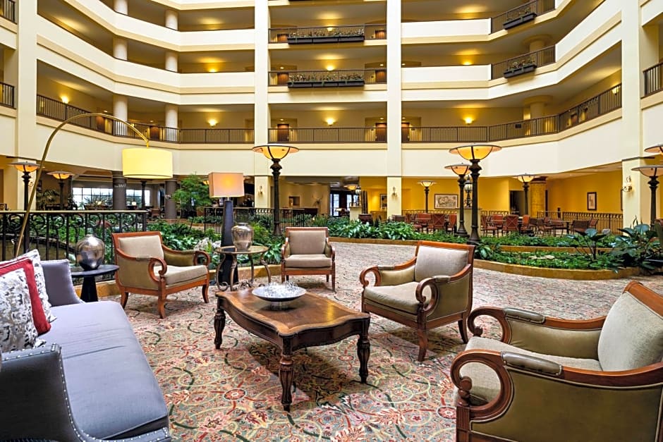 Renaissance by Marriott Tulsa Hotel & Convention Center