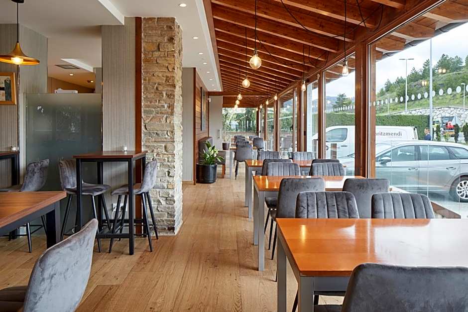 Hotel Sercotel Iriguibel Huarte Pamplona