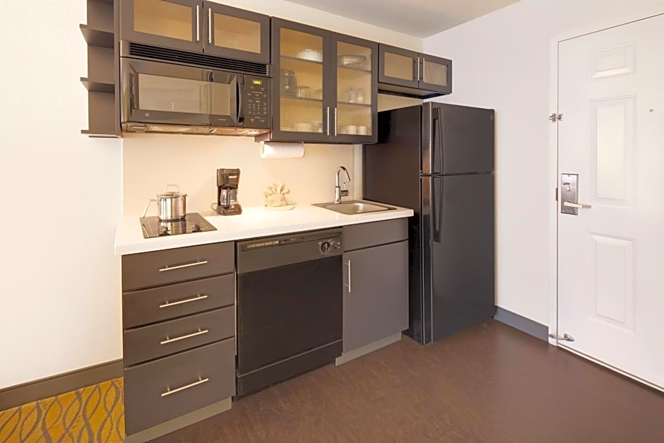 Candlewood Suites Rogers-Bentonville by IHG