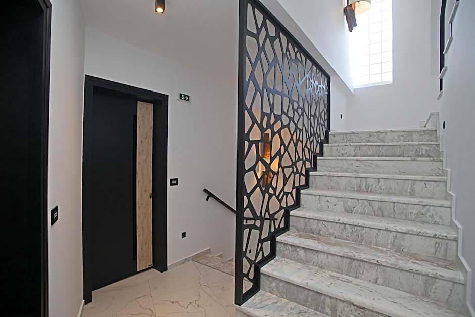 Athinais Luxury Apartments