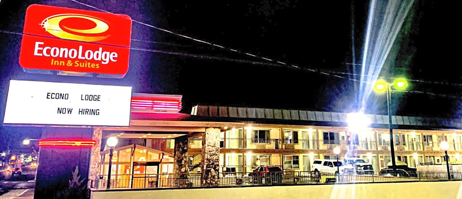 Econo Lodge Inn & Suites