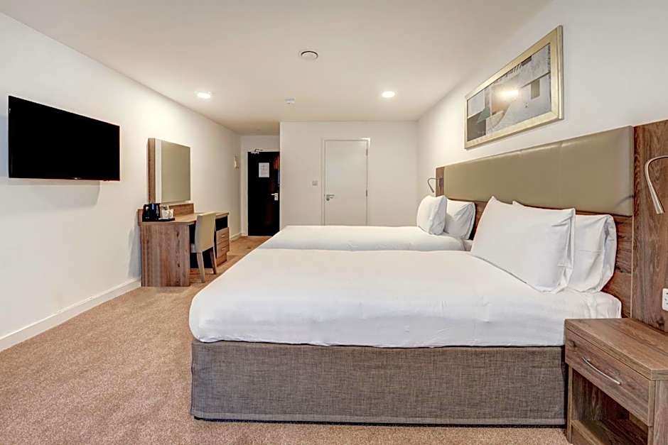 OYO Plymouth Central