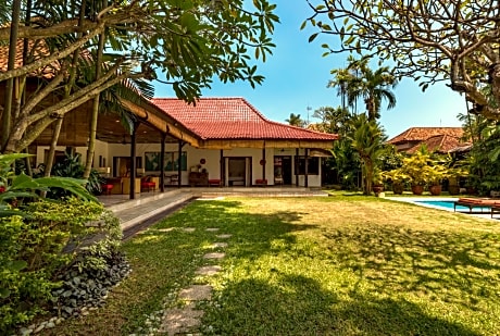 6-Bedroom Villa with Private Pool