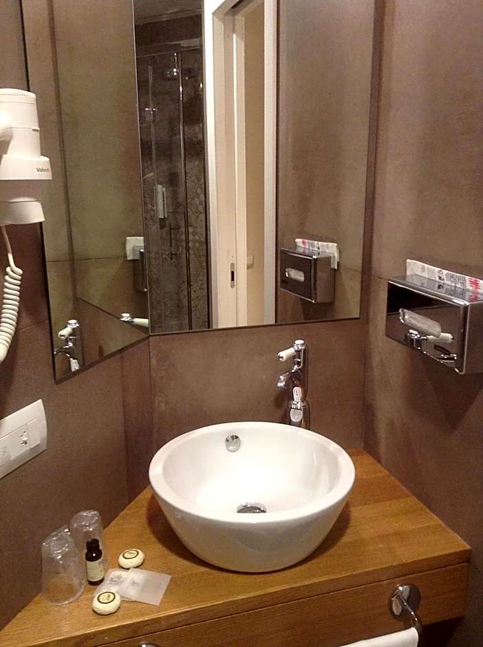 Elite Hotel