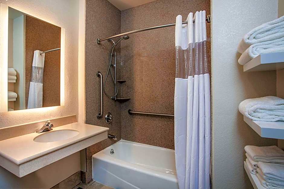 La Quinta Inn & Suites by Wyndham Dublin Pleasanton