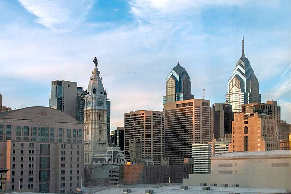 Four Points By Sheraton Philadelphia City Center
