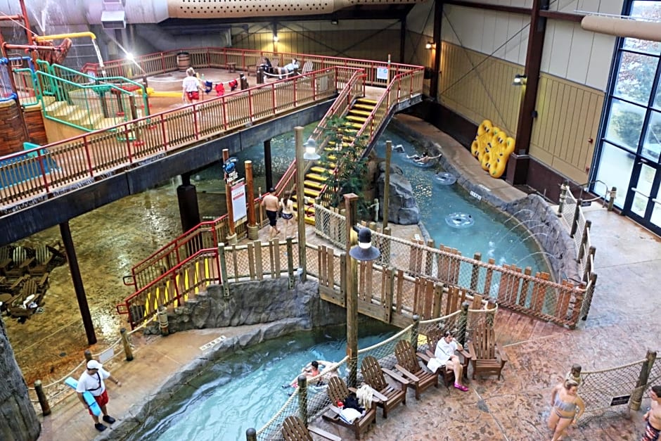 Six Flags Great Escape Lodge & Indoor Waterpark