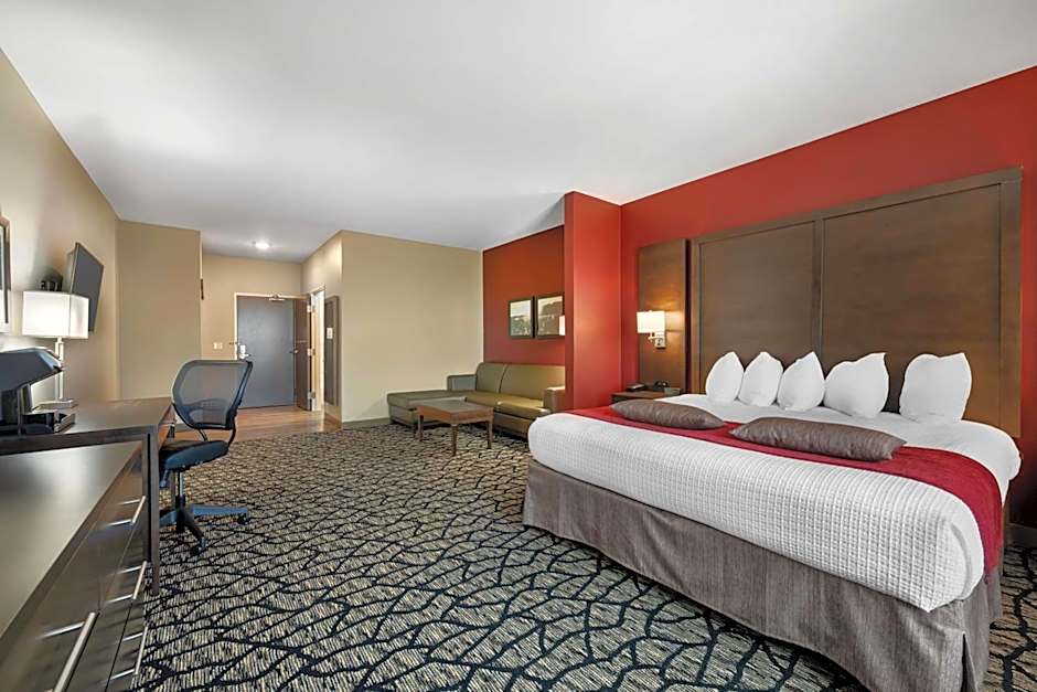 Best Western Plus Lakeview Hotel