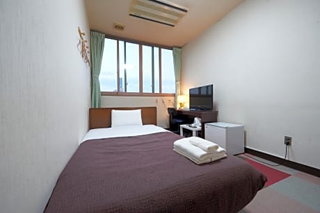 Non-smoking Semi-double room 12 square meters 120cm