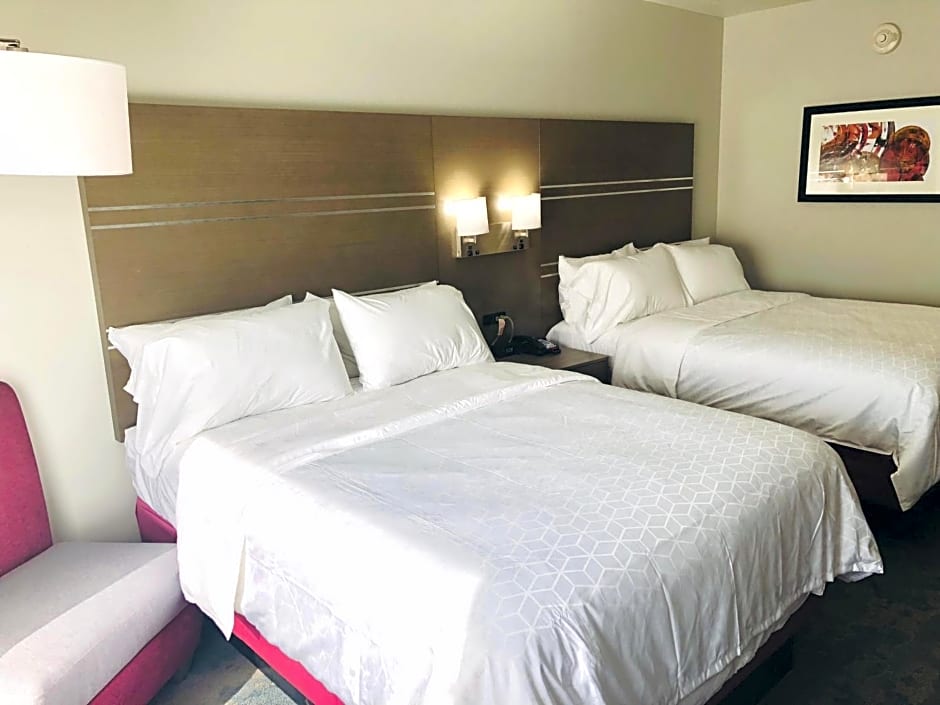 Holiday Inn Express & Suites Memphis Arpt Elvis Presley Blv, an IHG Hotel