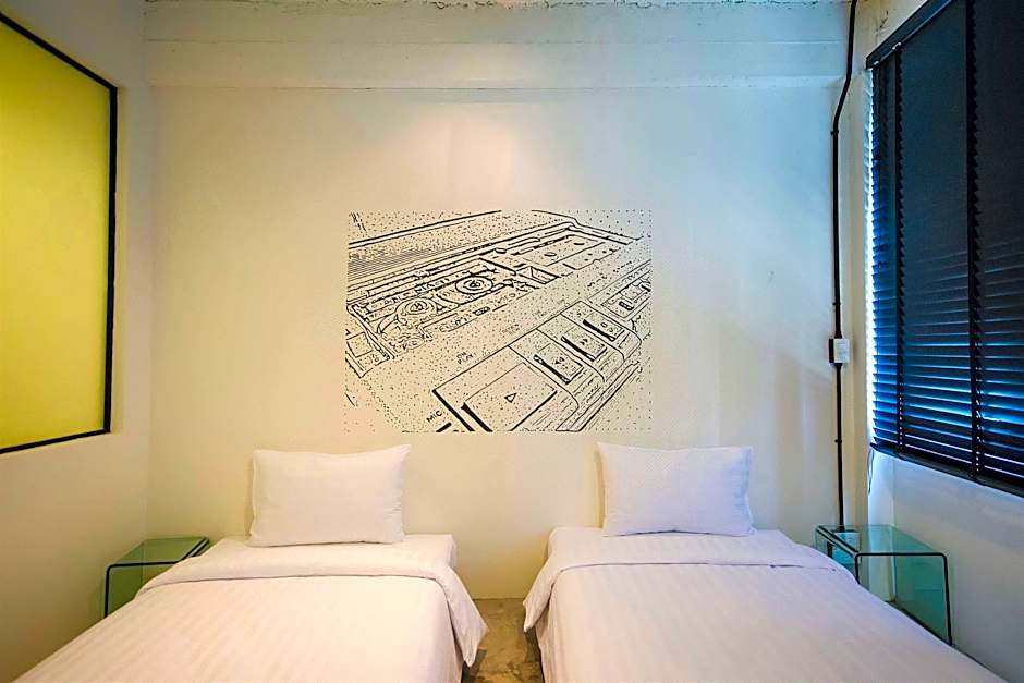 Quip Bed & Breakfast Phuket Hotel