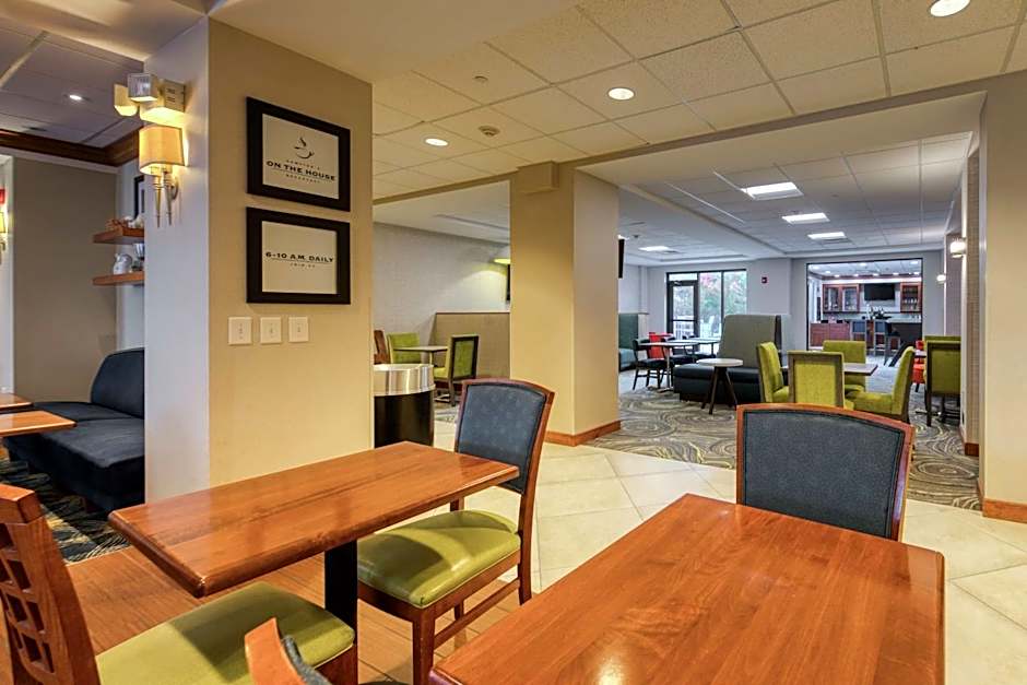 Hampton Inn Wilmington-University Area/Smith Creek Station