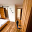 PJ Hotel Cerklje - 5min to Airport - Free Parking