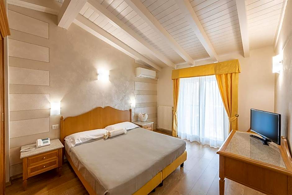 Hotel Pineta Campi