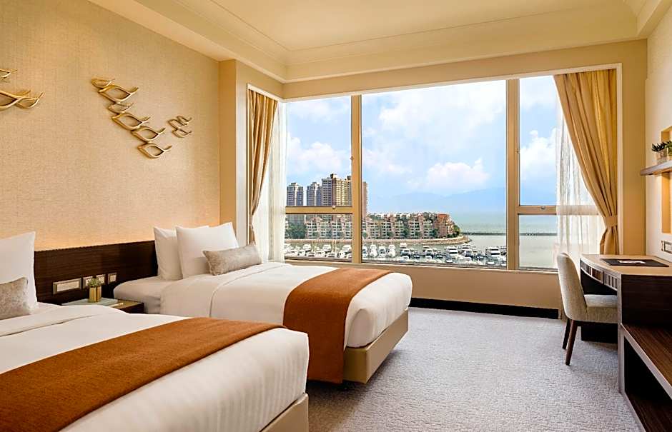 Photo 1 of 1 of Premier 2 Beds, Sea View