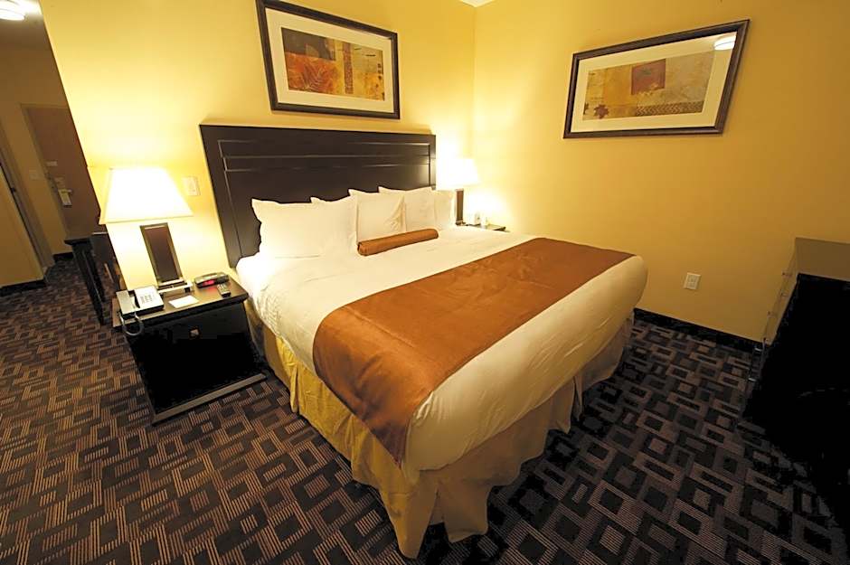 Days Inn & Suites by Wyndham Winnipeg Airport Manitoba