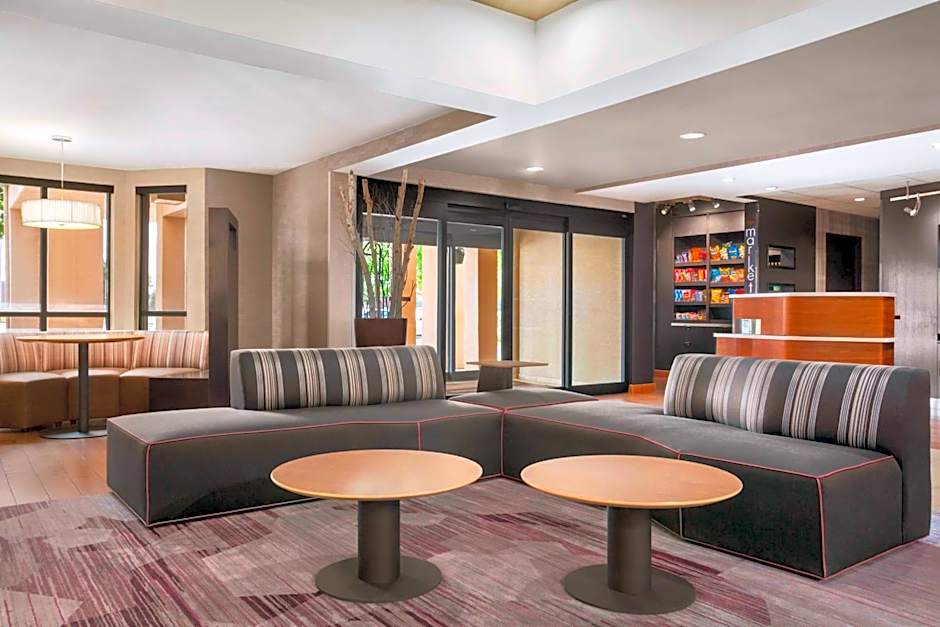 Courtyard by Marriott Springfield