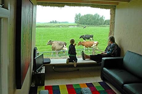 Family Room with Garden View