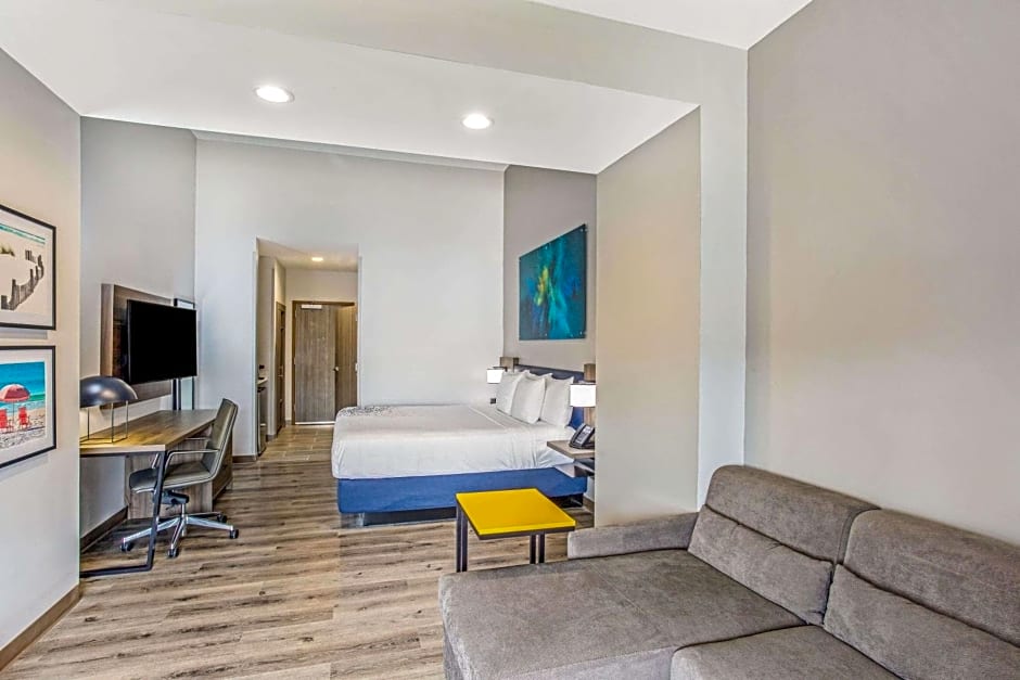 La Quinta Inn & Suites by Wyndham Miramar Beach-Destin