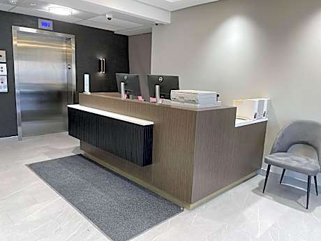 Skye Hotel & Residences