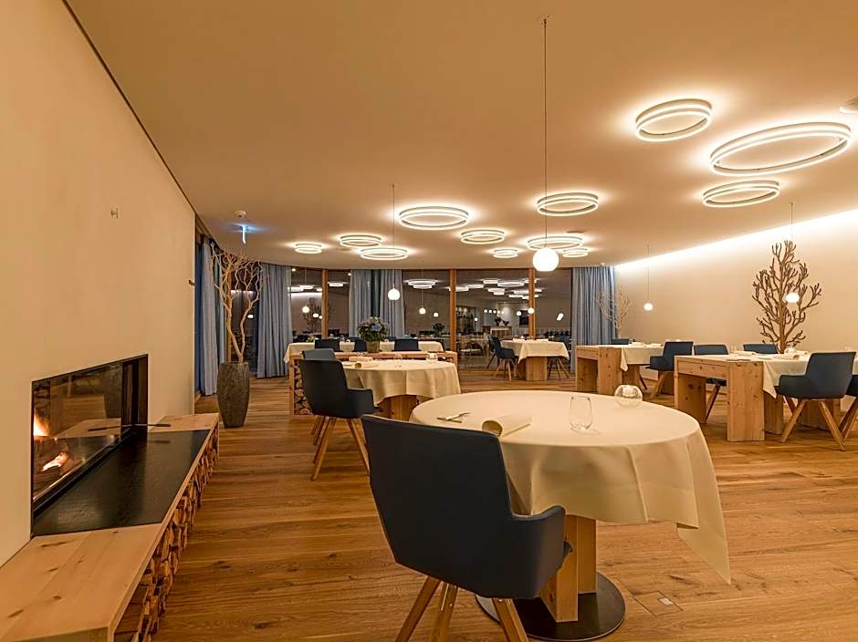 Relais & Châteaux IN LAIN Hotel Cadonau
