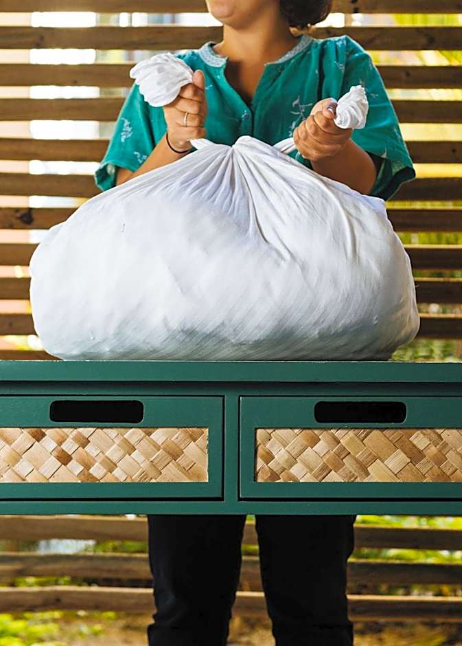 Lagoon Attitude (Adults Only)