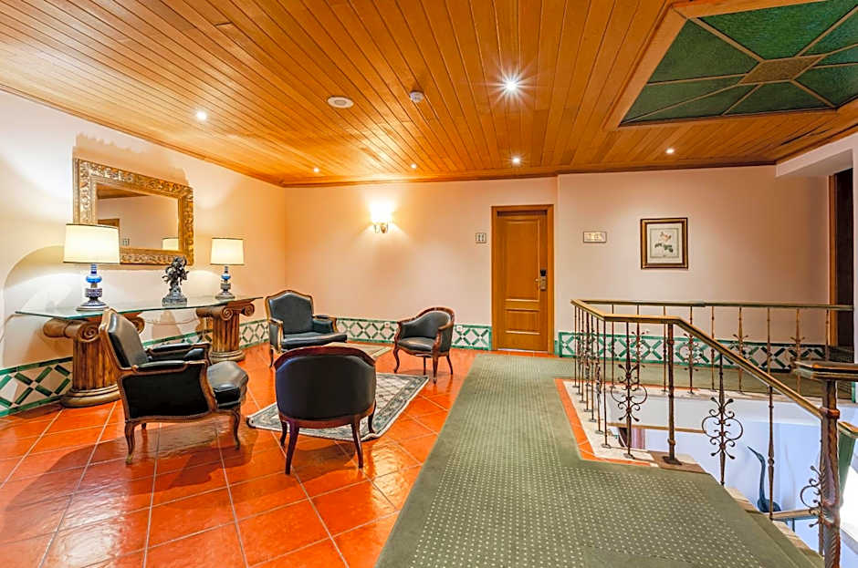 Turim Club Azeitao Hotel