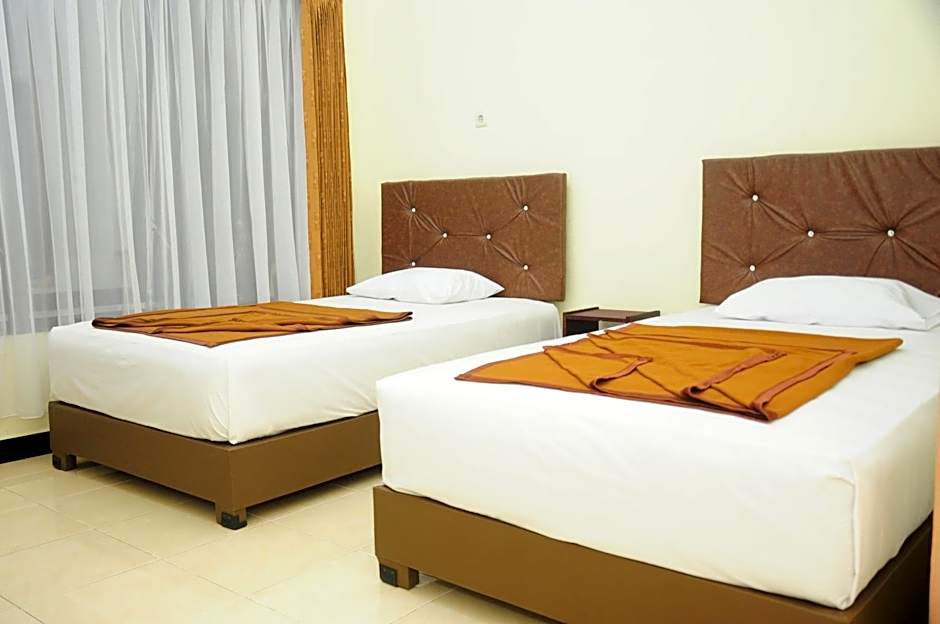Dena Hotel