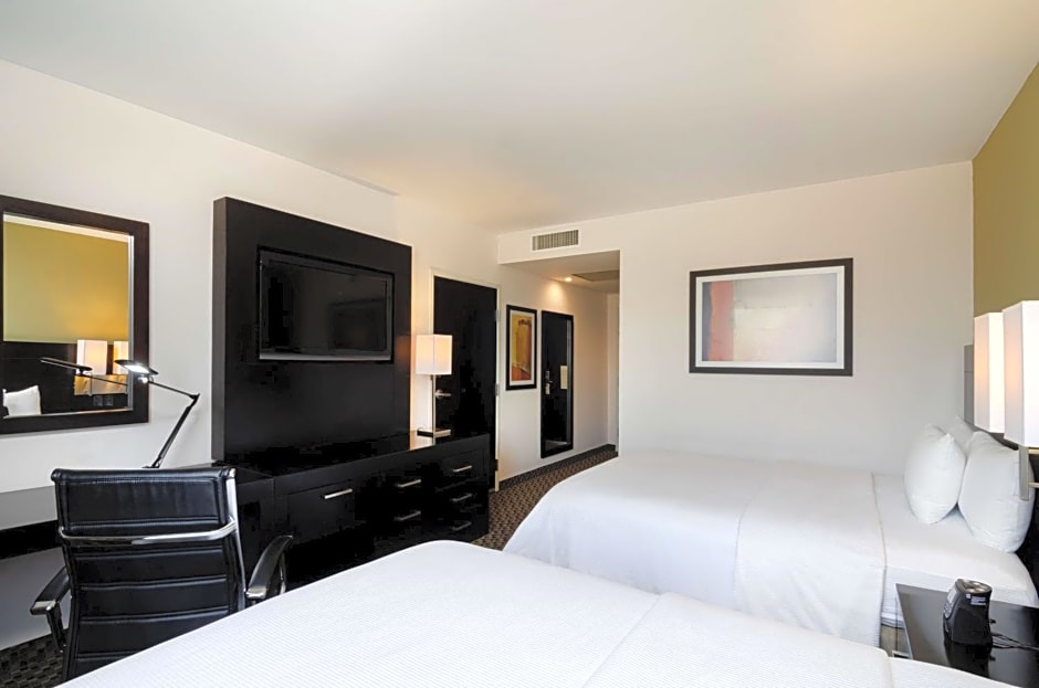 DoubleTree By Hilton Queretaro