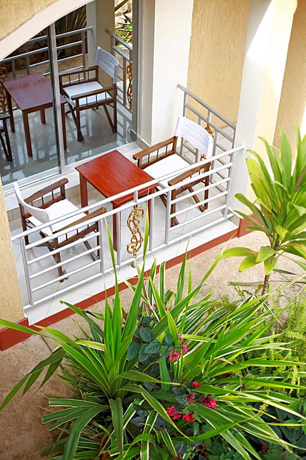 Heaven Restaurant & Boutique Hotel