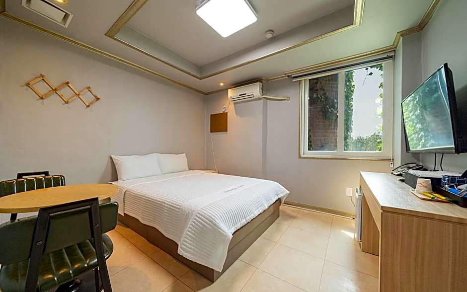 Jumunjin Hotel