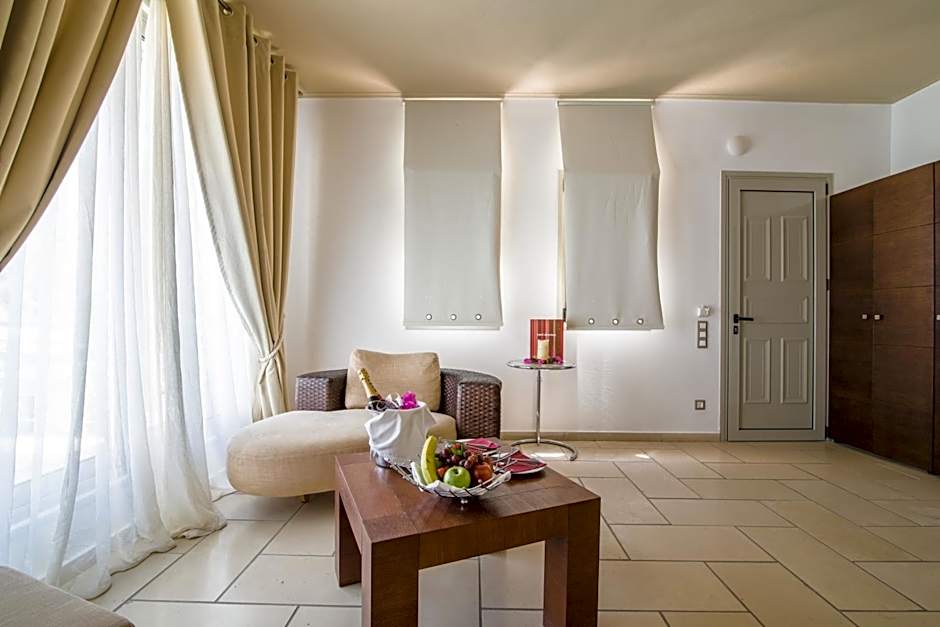 Antinea Suites Hotel & Spa